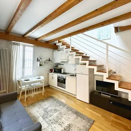 Lägenhet Duomo - Design House In Centro - Metropolitana 5 Minuti *